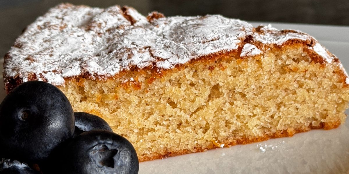 Truly Yummy Spanish Almond Cake