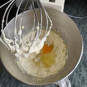 Truly Yummy Lemon & Blueberry Cake